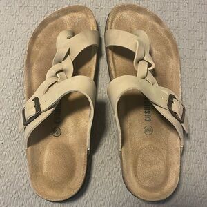Cushionaire sandals